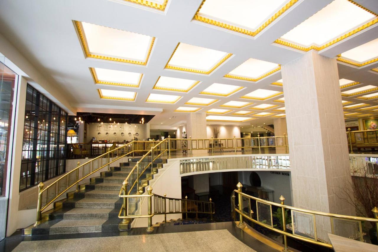 Hotel The Tawana Bangkok Exterior foto